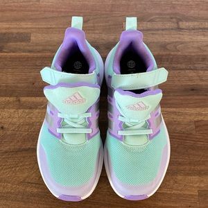 Girls Adidas Sneakers, US size 2, Fortarun 2.0